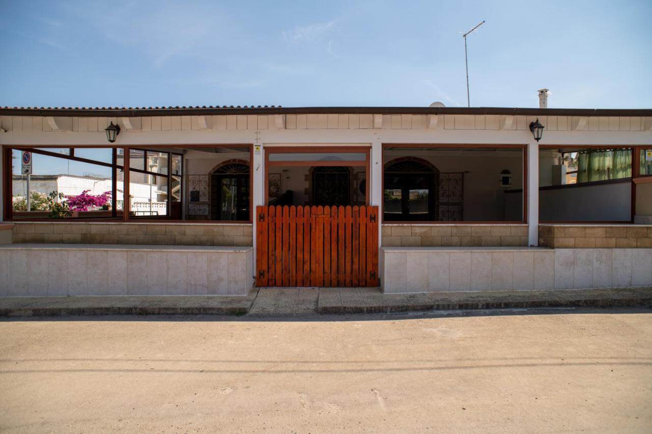 La Casa Di Luca - By Host4U Apartment Pulsano Exterior photo