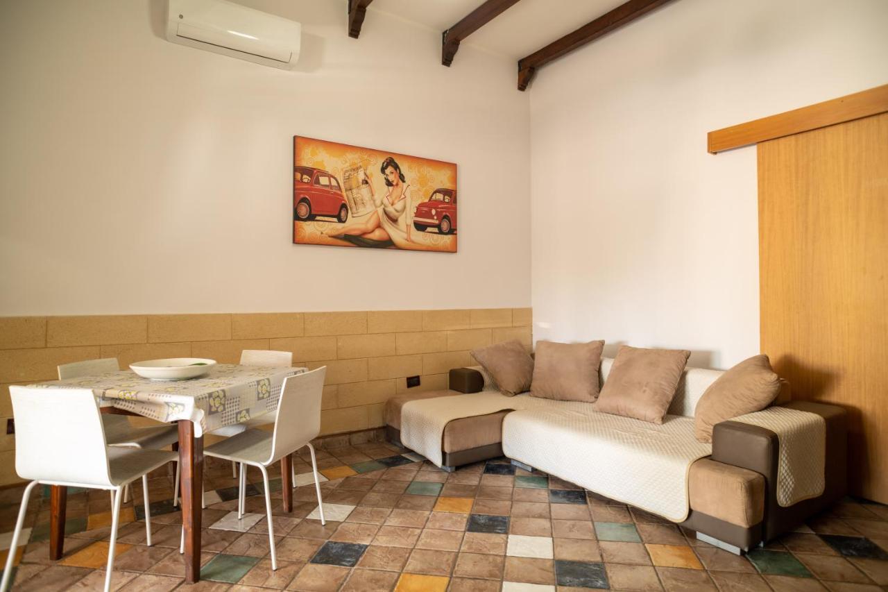 La Casa Di Luca - By Host4U Apartment Pulsano Exterior photo